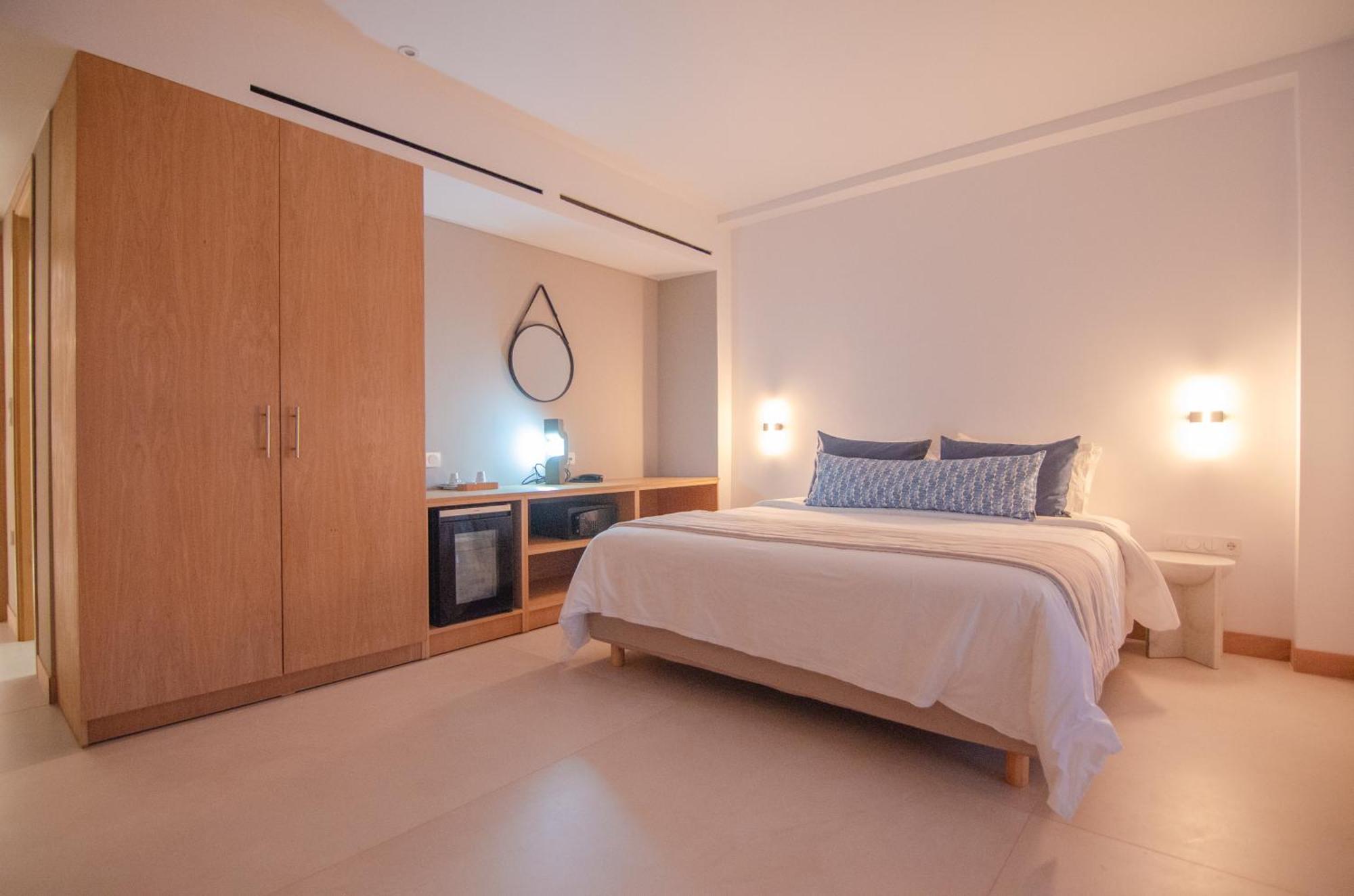 ไดโอนีซอส รีสอร์ต อีออส Hotel ไมโลโพตาส ภายนอก รูปภาพ